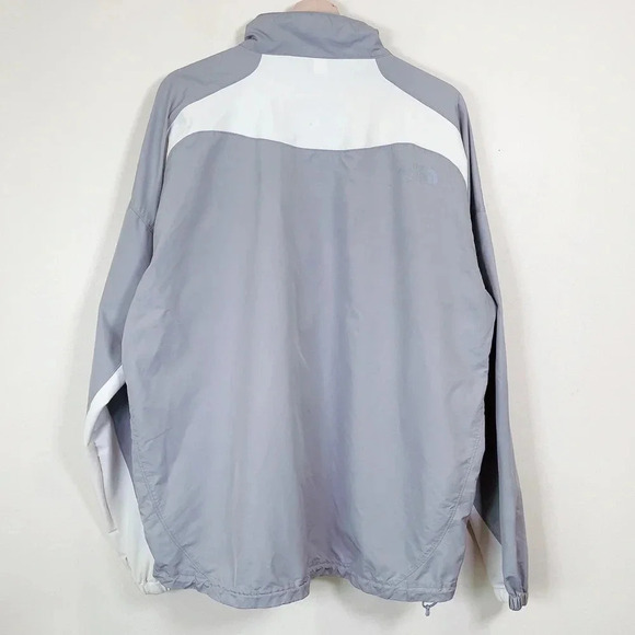 The North Face Men's Flight Series Light Weight Windbreaker Jacket - Picture 11 of 16